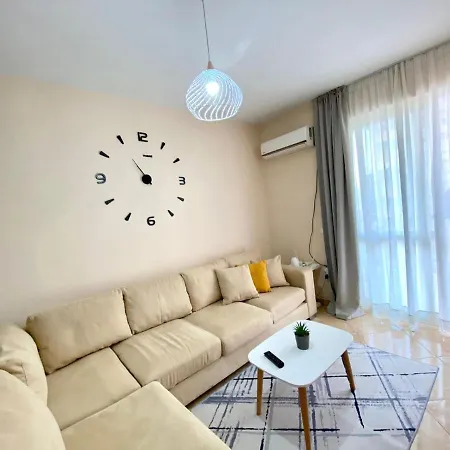Chlo Apartment 2 Tirana Exterior photo